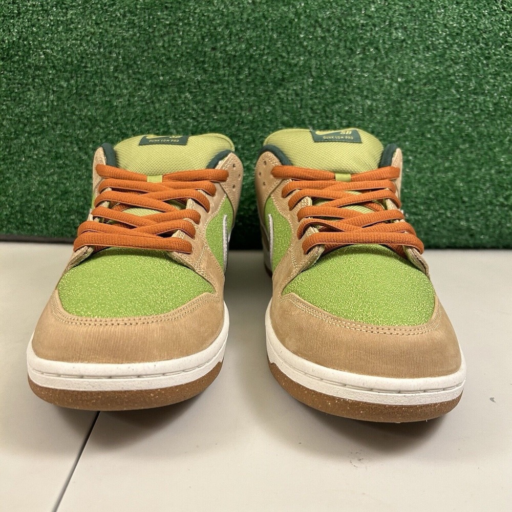 Nike Men's Low-Top Skate Shoe - Green/Tan - Picture 2 of 11